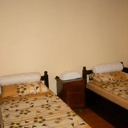 Sinabovite Houses *