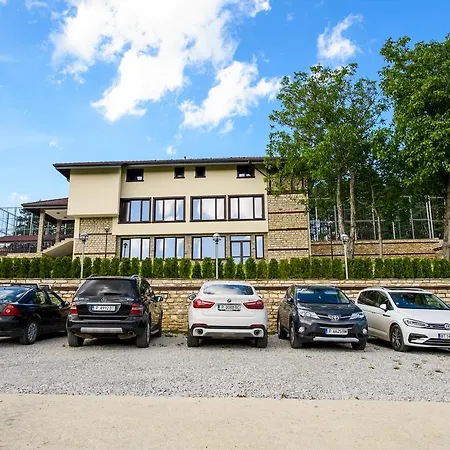 Gasthuis Sinabovite Houses Badevtsi